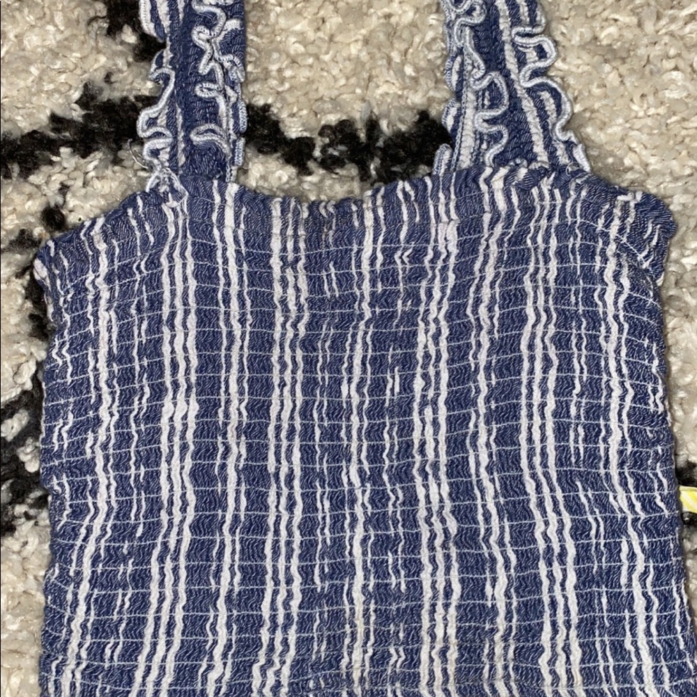 Fashion nova crop top
